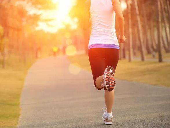 大揭秘|慢跑、散步根本減不了肥，它的作用是……