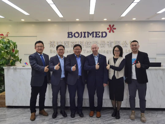 德勤中國華南區(qū)上市業(yè)務(wù)合伙人馬強輝一行赴博濟醫(yī)藥參觀座談